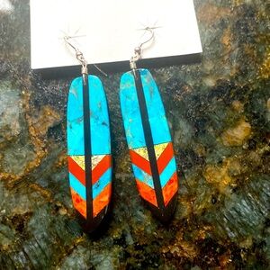 Vintage… Native American…Inlaid..Feather Earrings 🌺